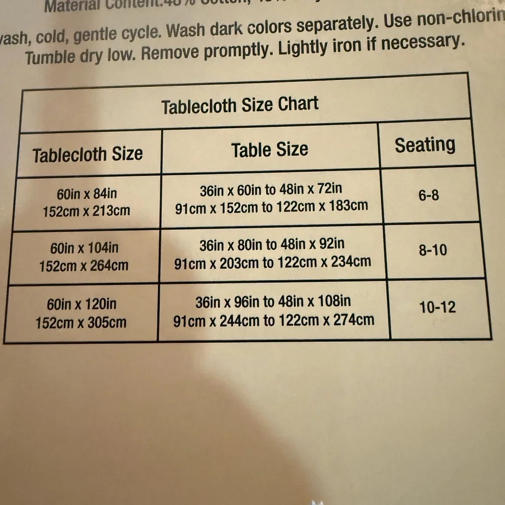 Classic Black and White Buffalo Tablecloth BY Robert Stanley NWT 60” x 120”